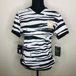 Nike Korea Football/Soccer slim fit top